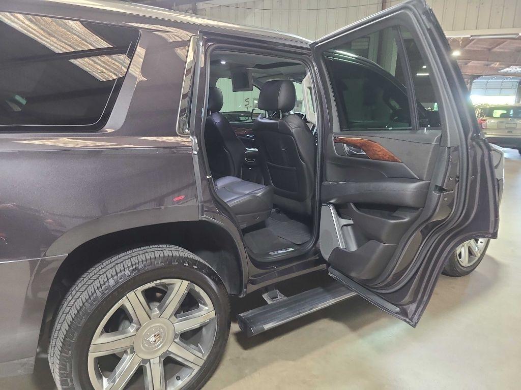 Cadillac Escalade 2WD 4dr Premium 2015