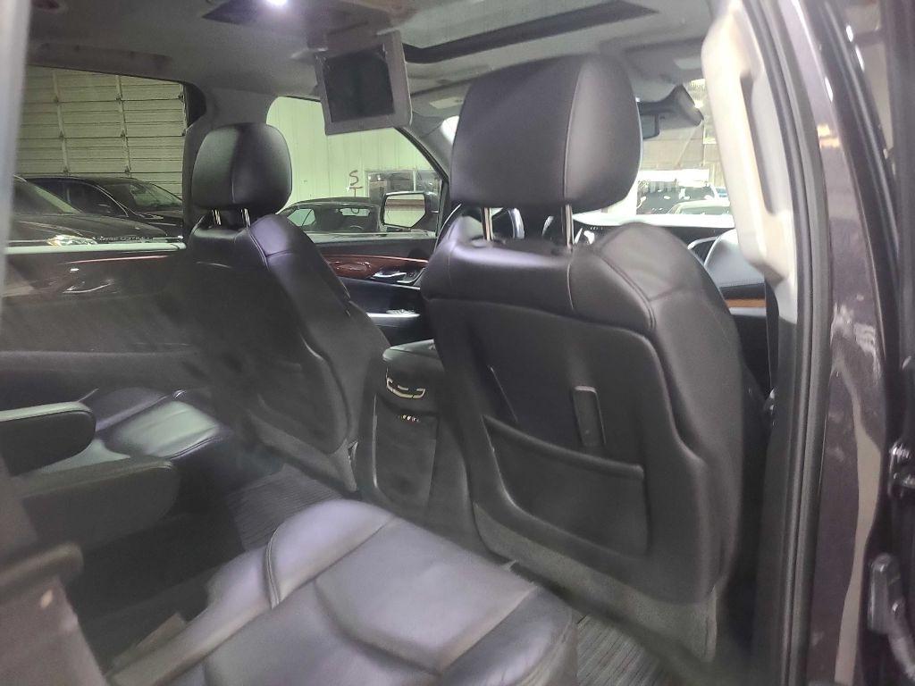 Cadillac Escalade 2WD 4dr Premium 2015