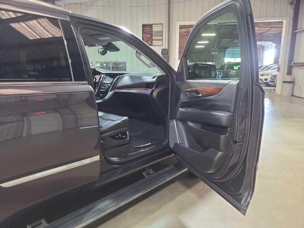 Cadillac Escalade 2WD 4dr Premium 2015