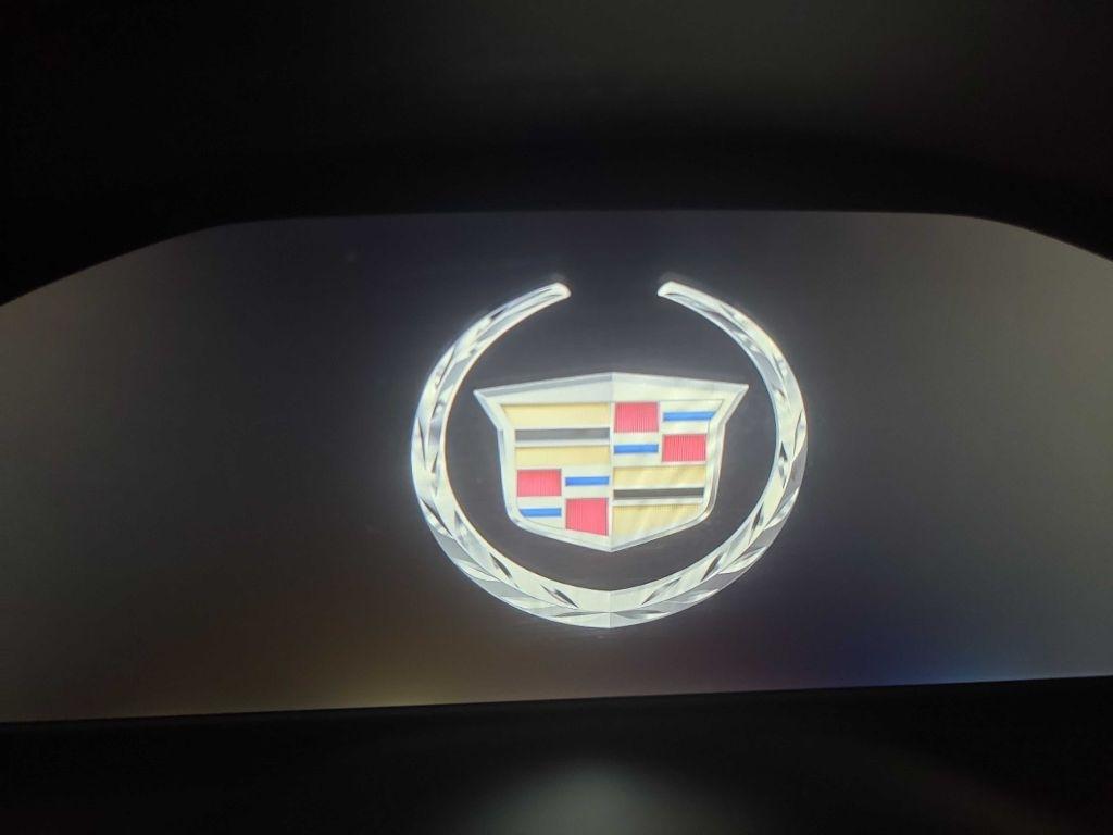 Cadillac Escalade 2WD 4dr Premium 2015