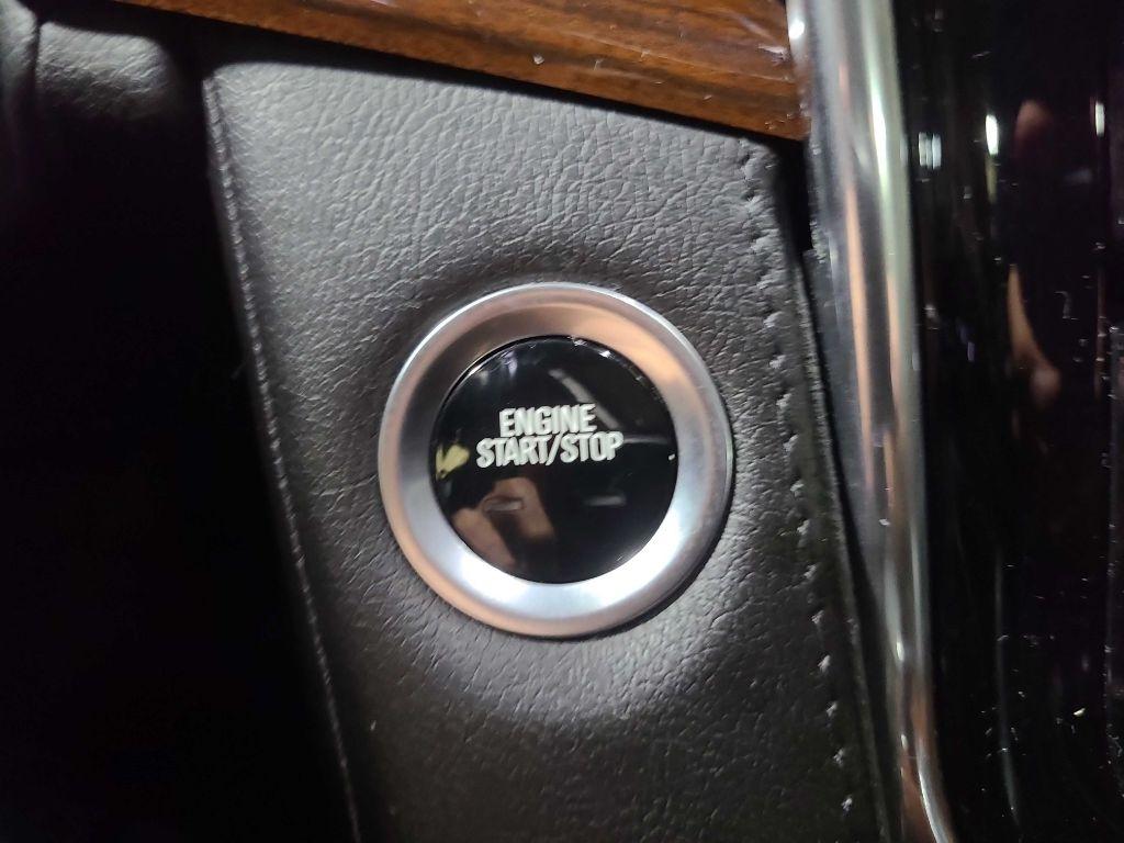 Cadillac Escalade 2WD 4dr Premium 2015