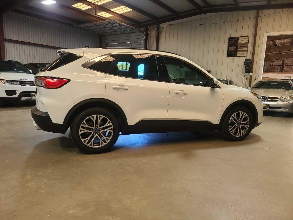 Ford Escape photo 8