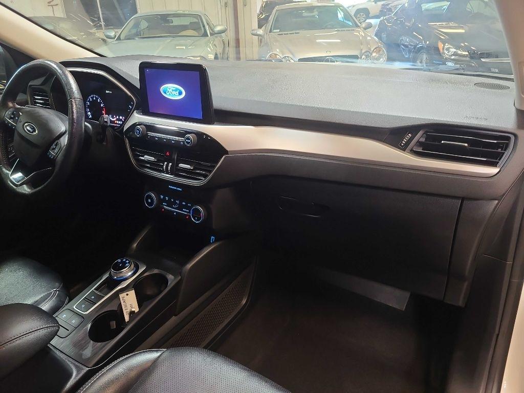 Ford Escape photo 35