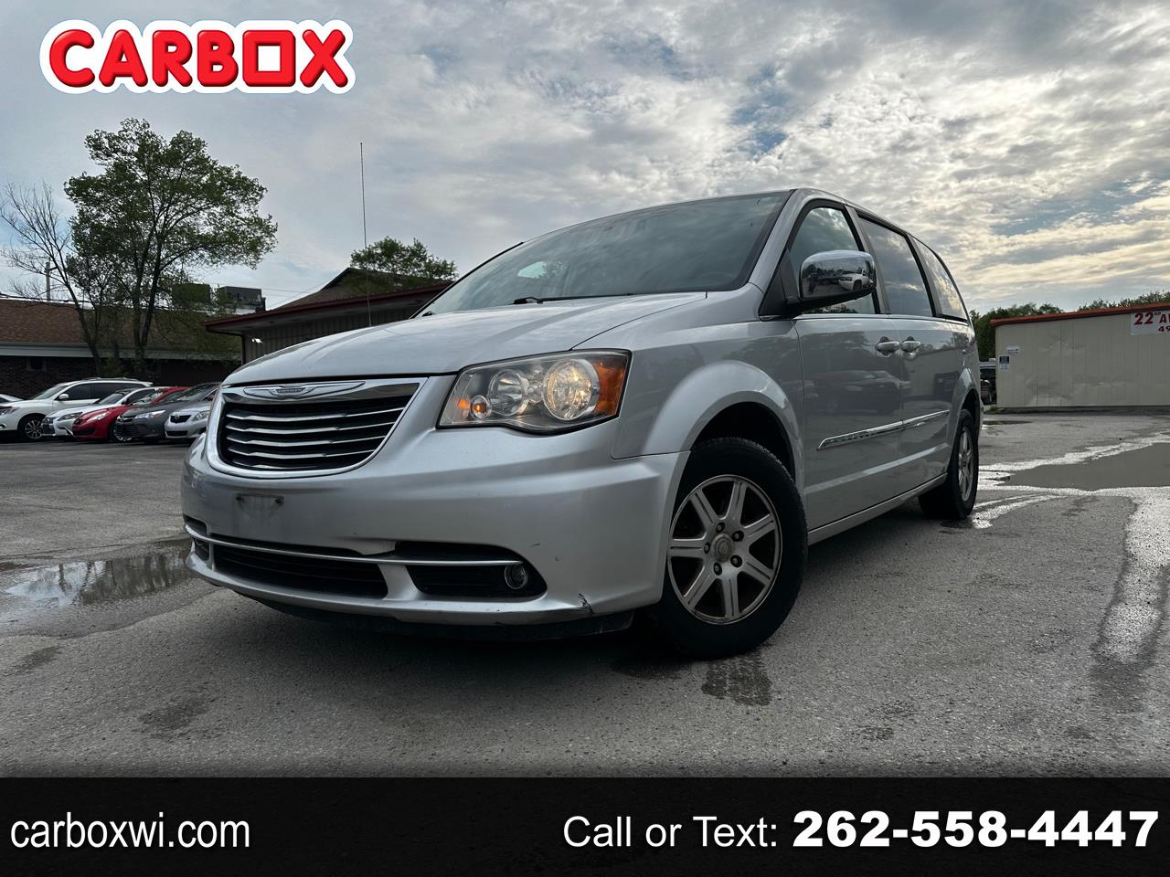 2012 Chrysler Town & Country Touring-L FWD