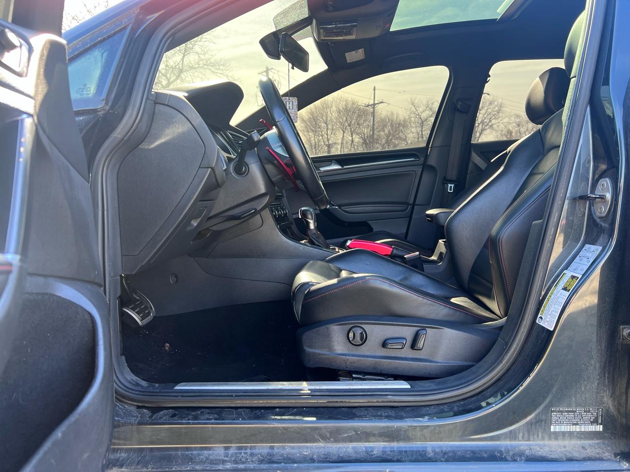 Volkswagen GTI Autobahn 6A 4-Door 2016