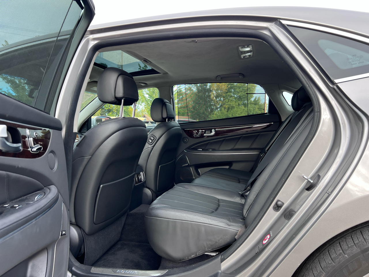 Hyundai Equus Signature 2011 Hyundai Equus Signature 2011