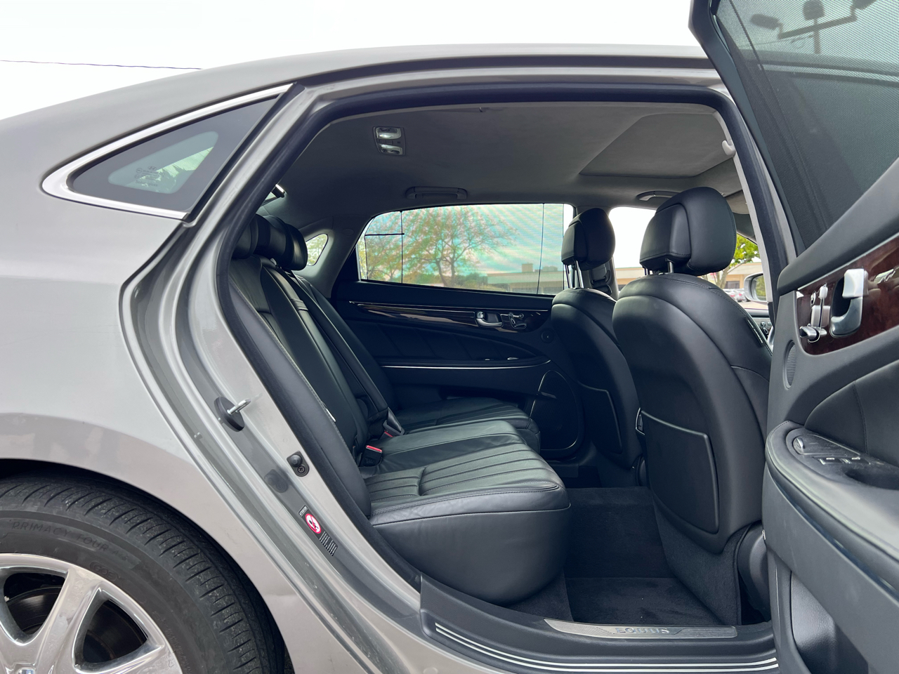 Hyundai Equus Signature 2011 Hyundai Equus Signature 2011