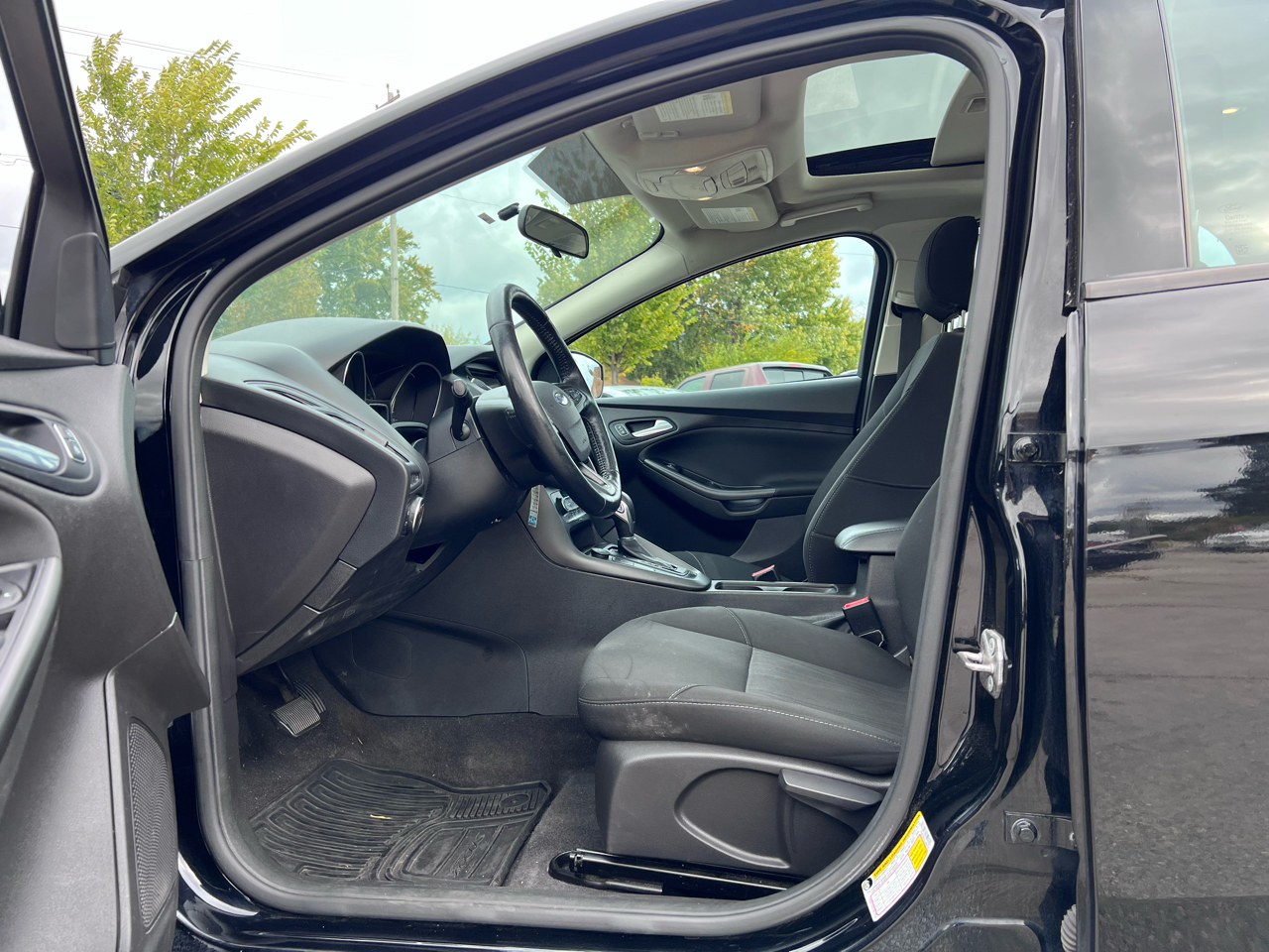 Ford Focus SEL Sedan 2018 Ford Focus SEL Sedan 2018