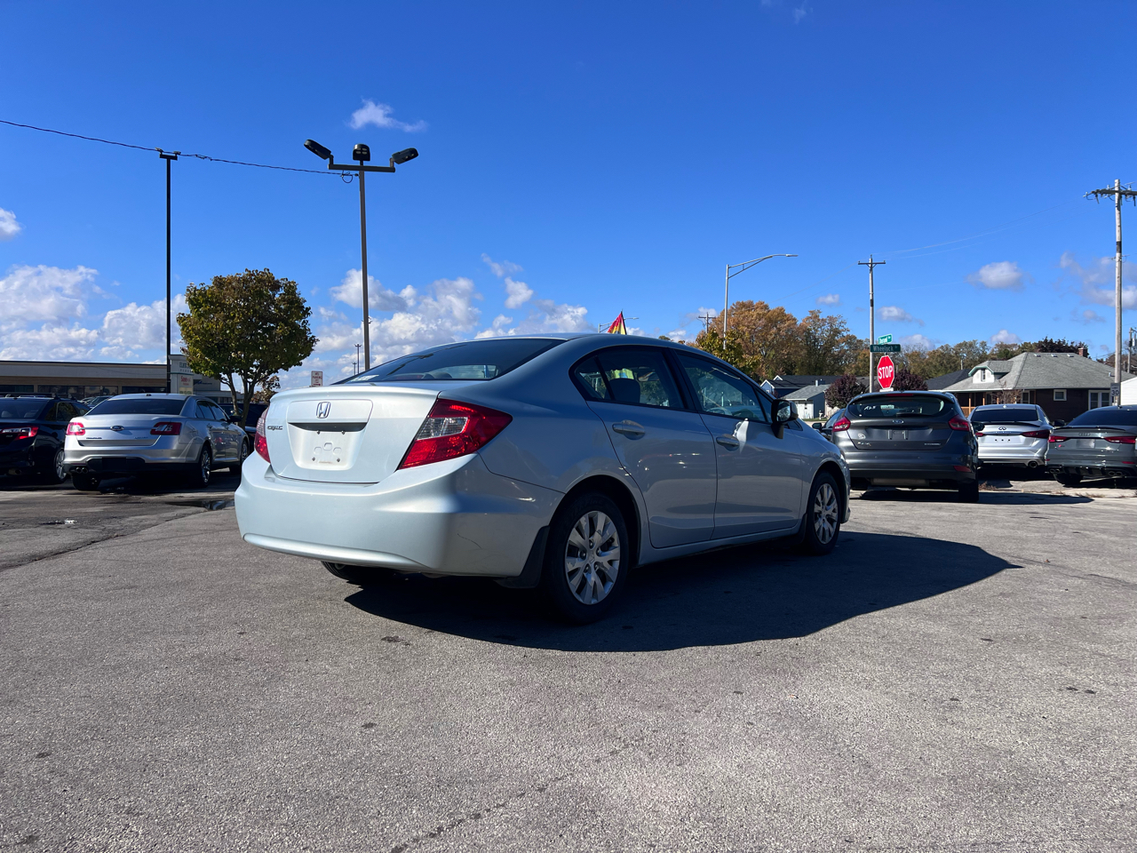Honda Civic LX Sedan 5-Speed AT 2012 Honda Civic LX Sedan 5-Speed AT 2012