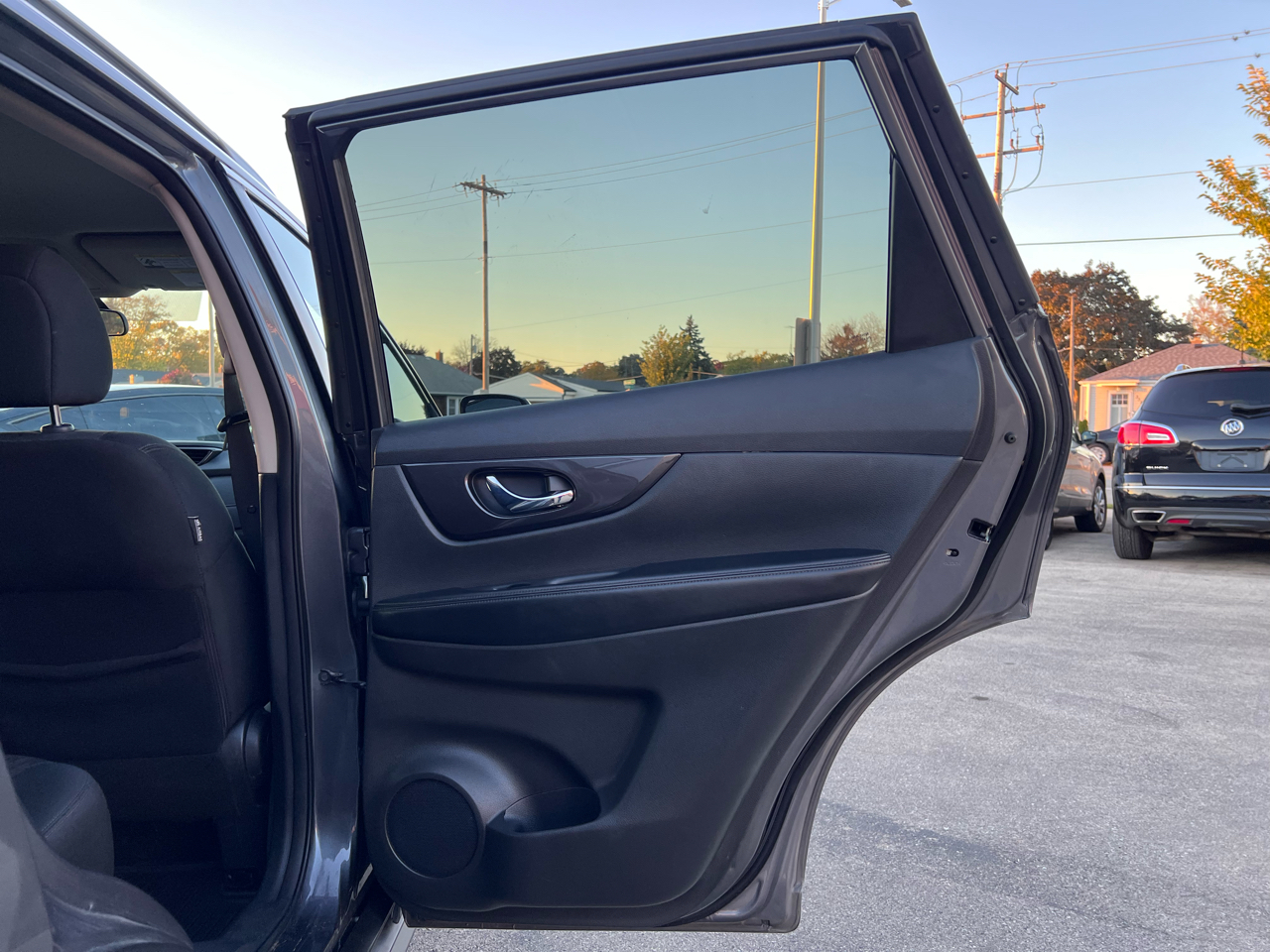 Nissan Rogue SV AWD 2018 Nissan Rogue SV AWD 2018