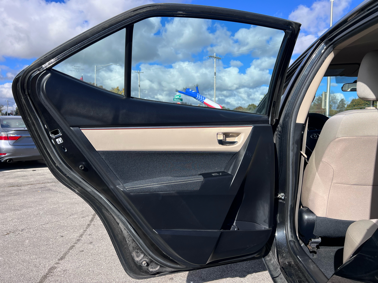 Toyota Corolla S Premium CVT 2015 Toyota Corolla S Premium CVT 2015