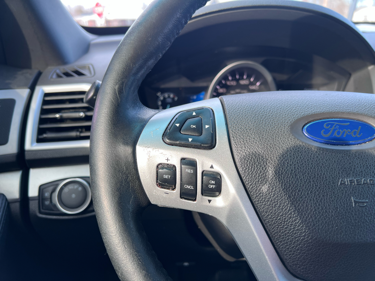 Ford Explorer XLT 4WD 2015