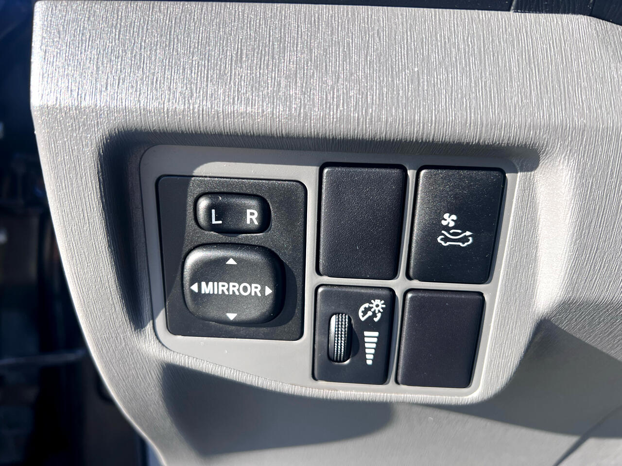 Toyota Prius Prius V 2010