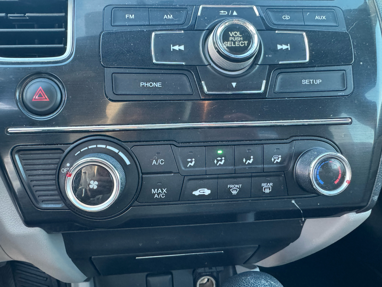 Honda Civic LX Sedan 5-Speed AT 2013