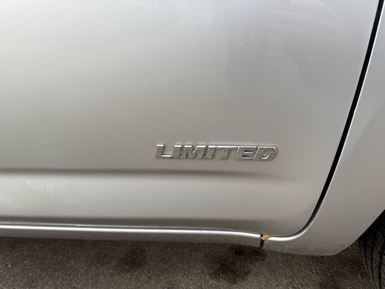 Toyota RAV4 Limited I4 4WD with 3rd Row 2007