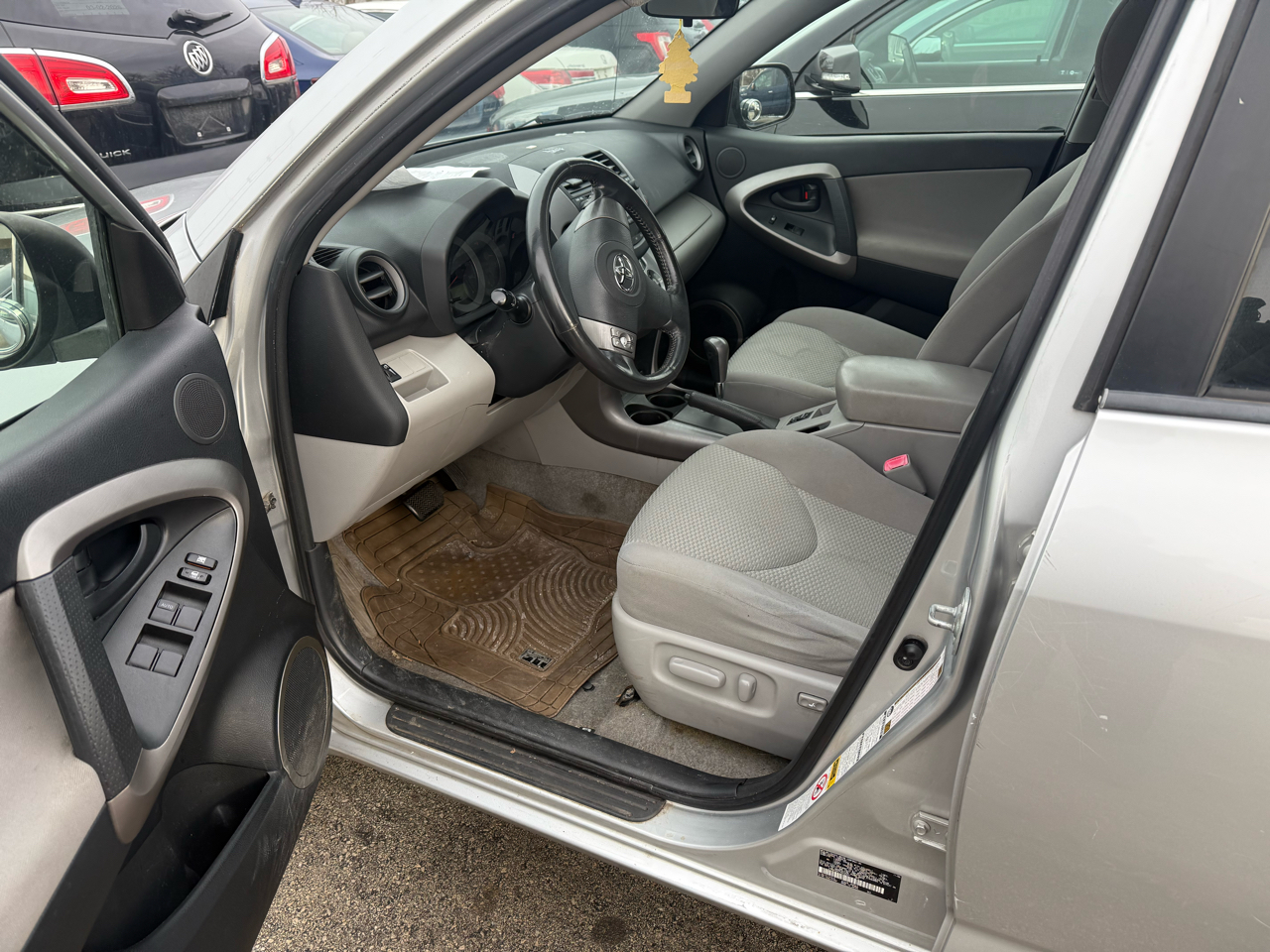 Toyota RAV4 Limited I4 4WD with 3rd Row 2007