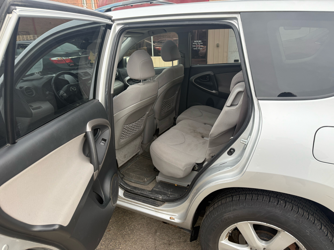 Toyota RAV4 Limited I4 4WD with 3rd Row 2007