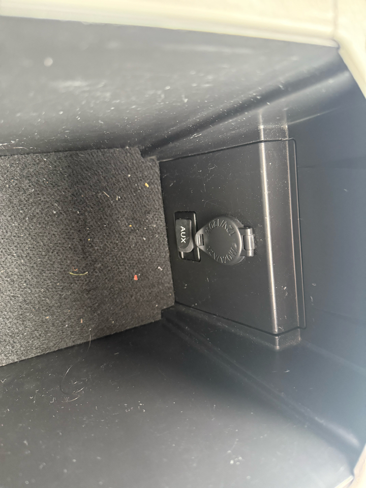 Toyota RAV4 Limited I4 4WD with 3rd Row 2007