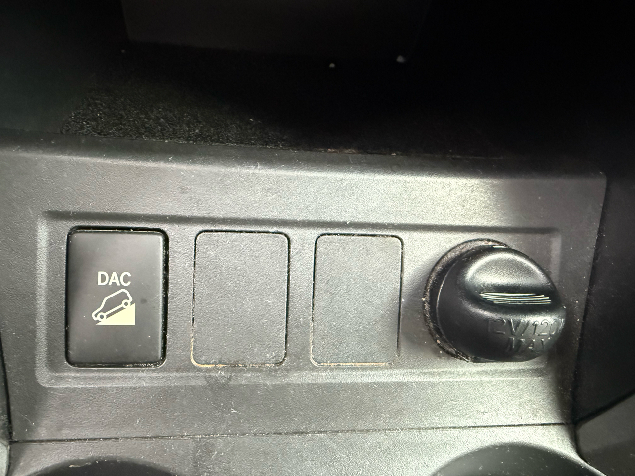 Toyota RAV4 Limited I4 4WD with 3rd Row 2007