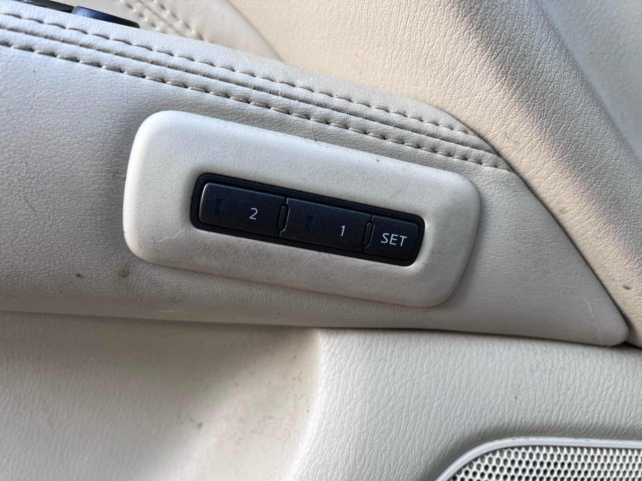 Infiniti QX60 Base AWD 2014