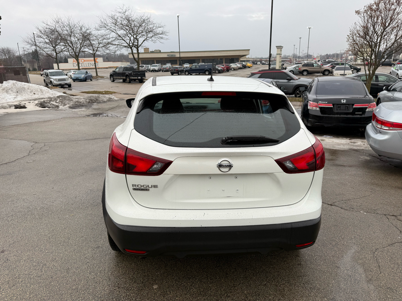 Nissan Rogue Sport S 2019