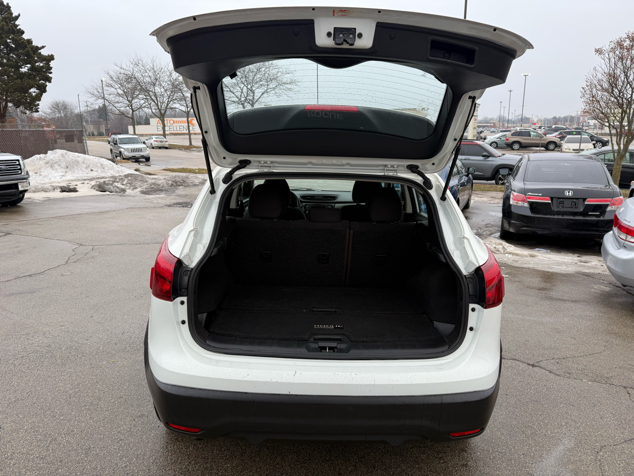 Nissan Rogue Sport S 2019