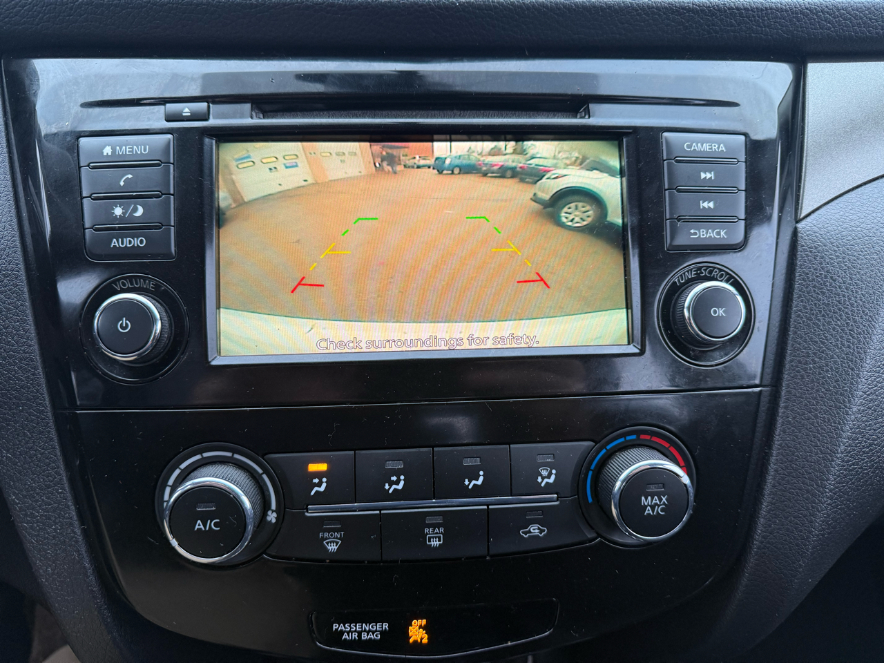 Nissan Rogue Sport S 2019