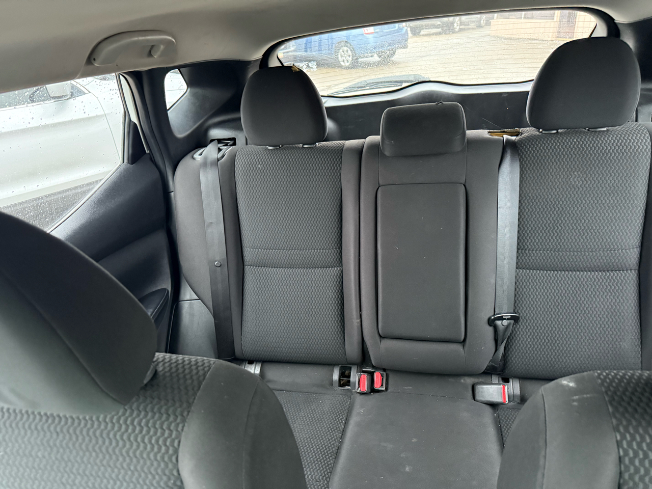 Nissan Rogue Sport S 2019