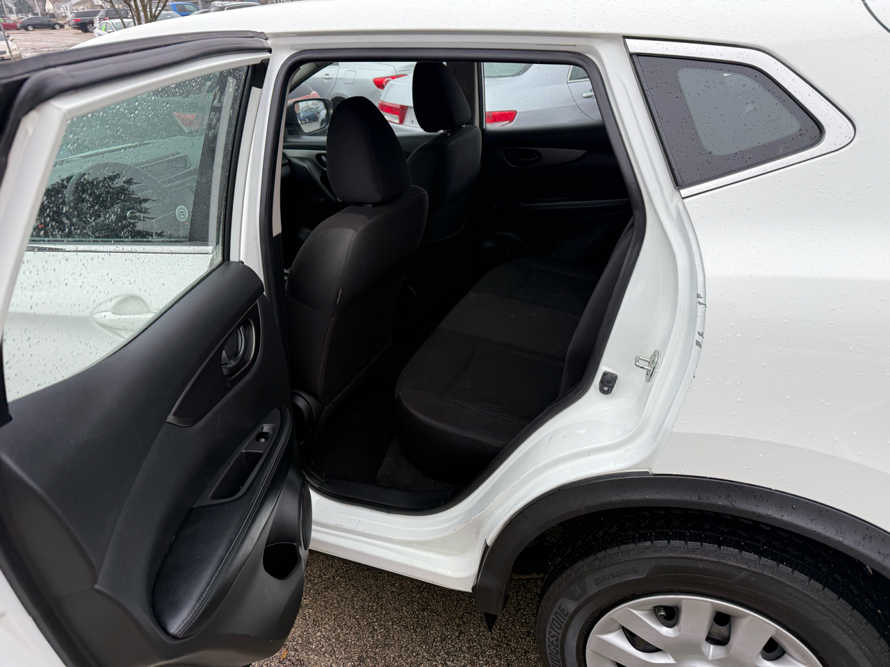 Nissan Rogue Sport S 2019