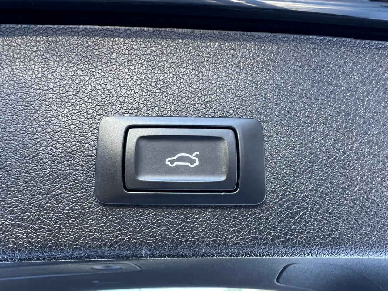 Audi Q5 2.0T Premium Plus quattro 2015