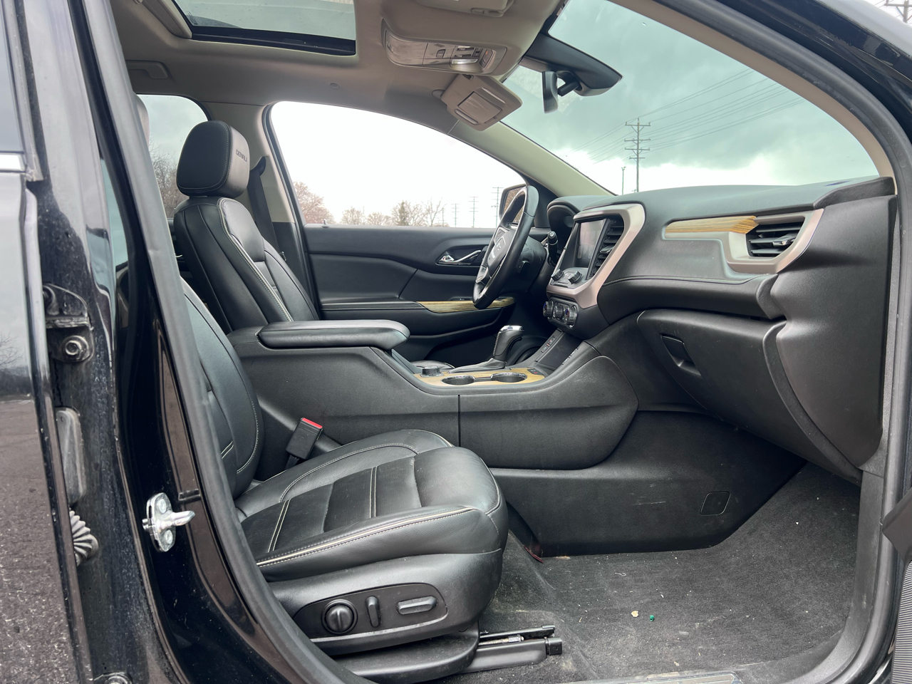 GMC Acadia Denali AWD 2017