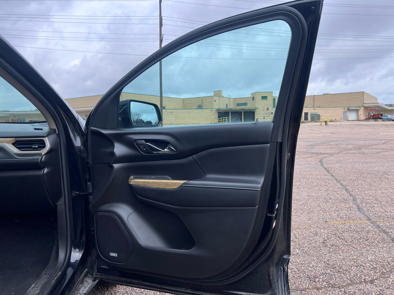 GMC Acadia Denali AWD 2017