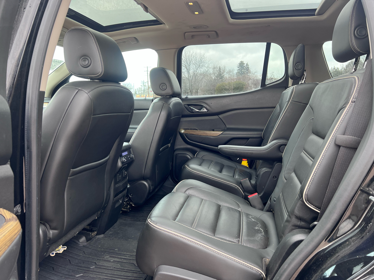 GMC Acadia Denali AWD 2017