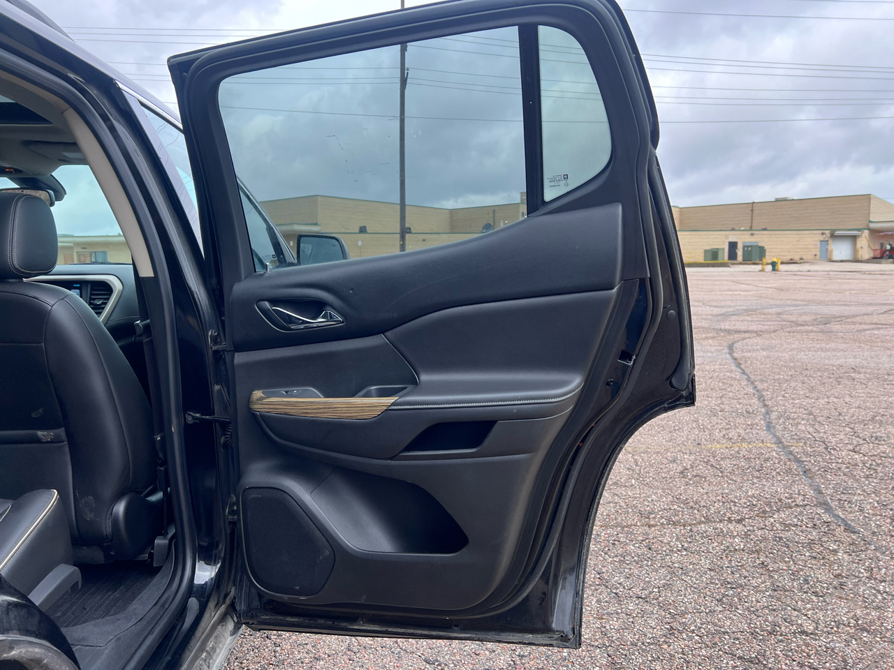 GMC Acadia Denali AWD 2017