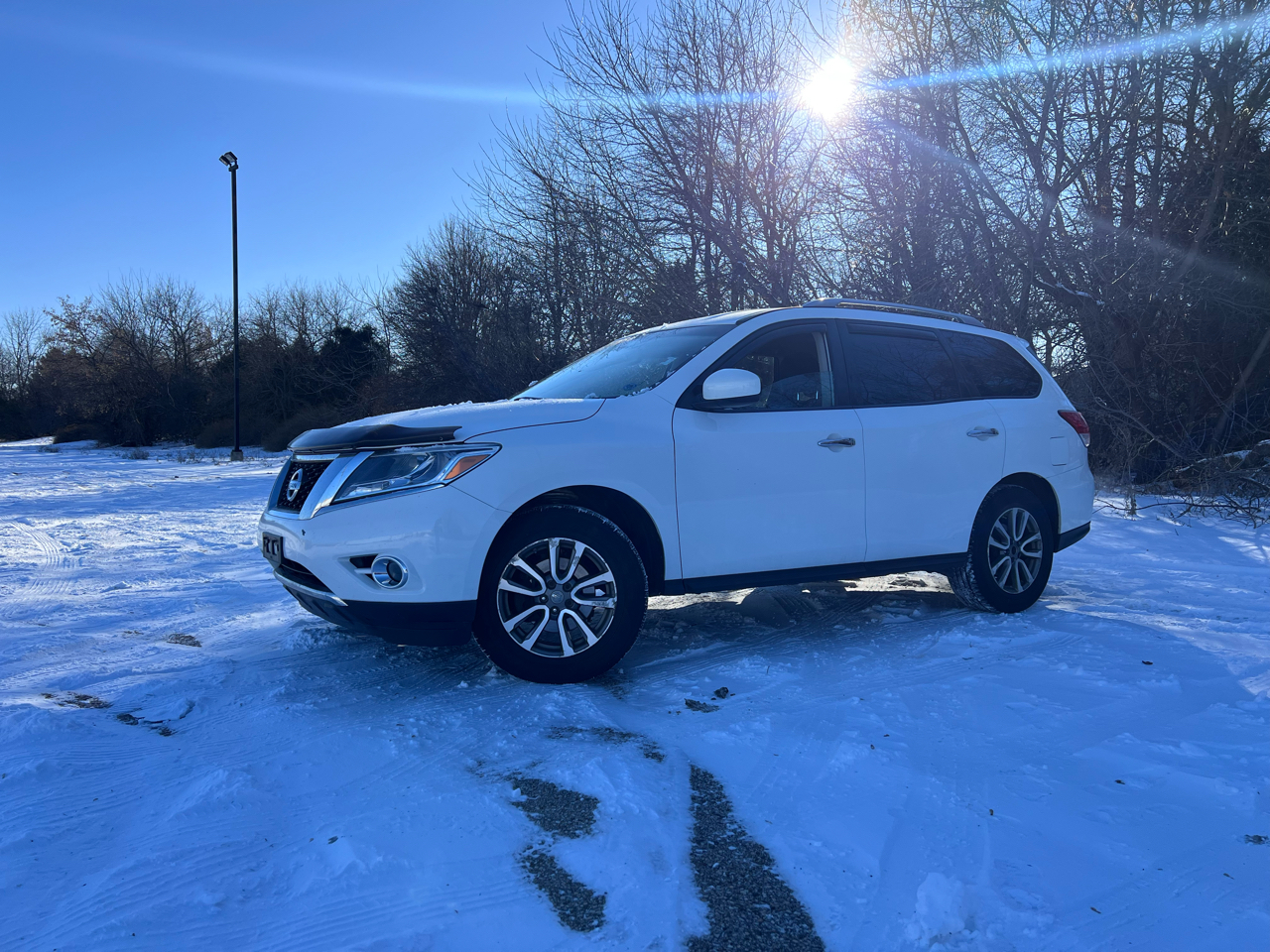 Nissan Pathfinder SV 4WD 2015