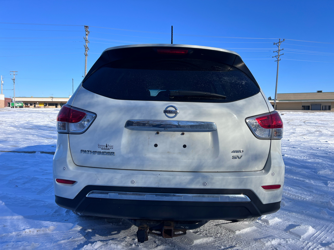 Nissan Pathfinder SV 4WD 2015