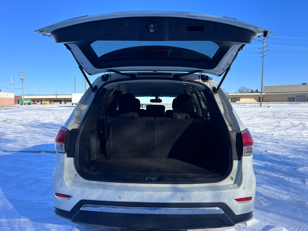 Nissan Pathfinder SV 4WD 2015