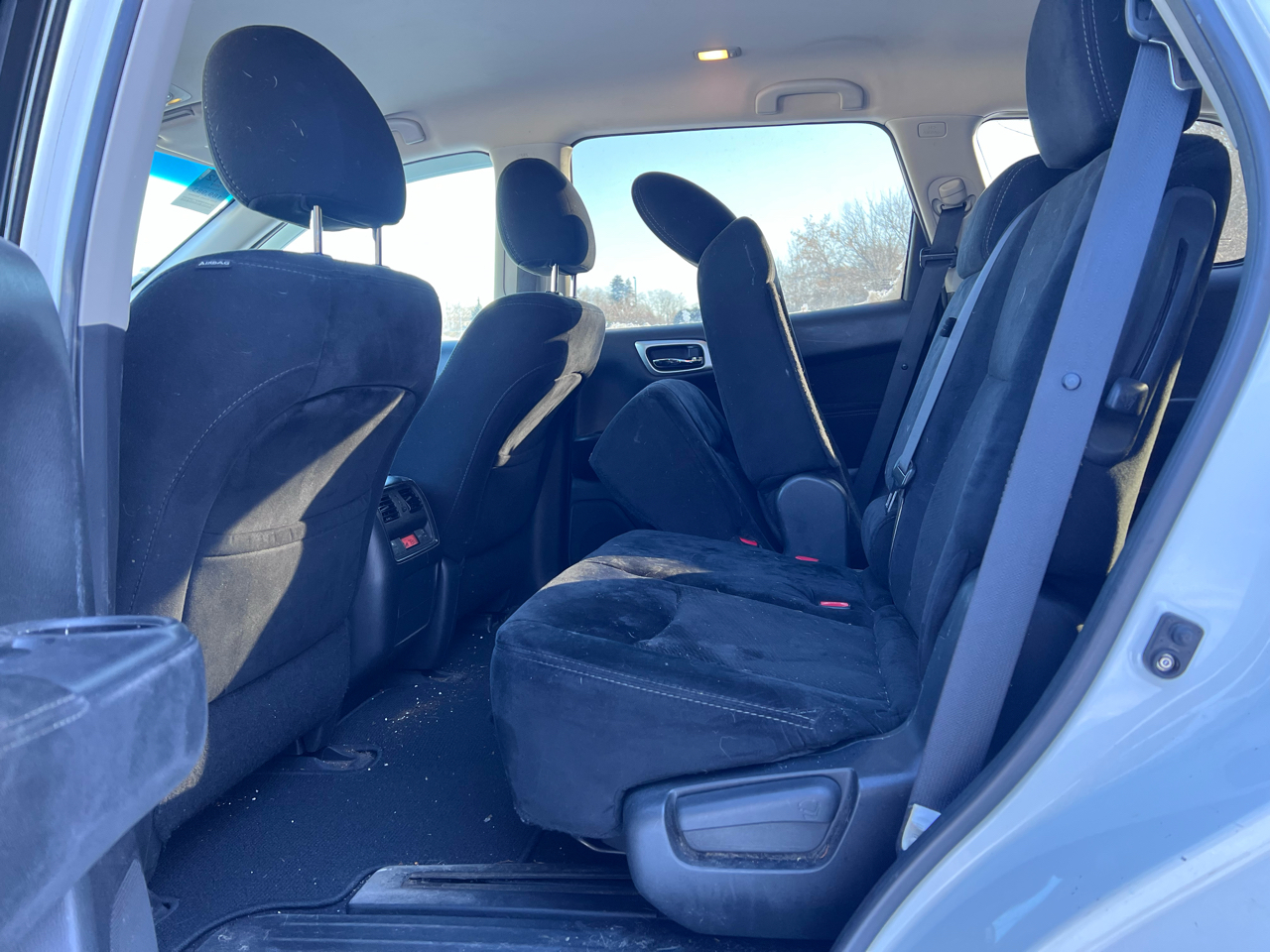 Nissan Pathfinder SV 4WD 2015