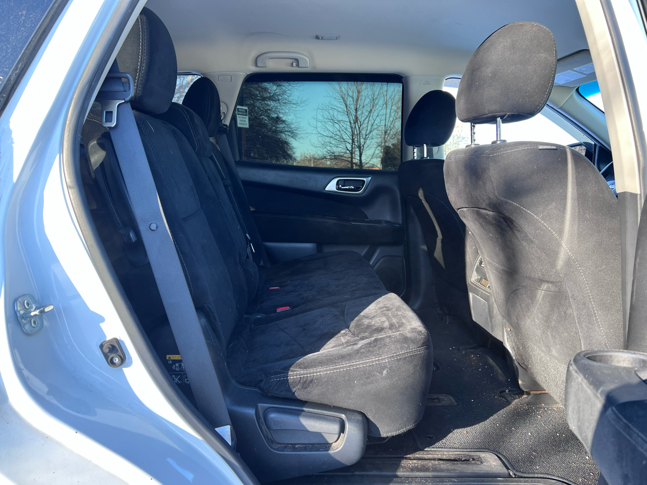 Nissan Pathfinder SV 4WD 2015