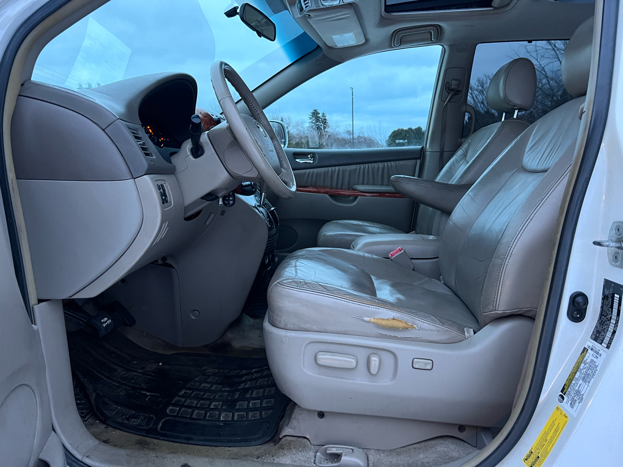 Toyota Sienna XLE 2006