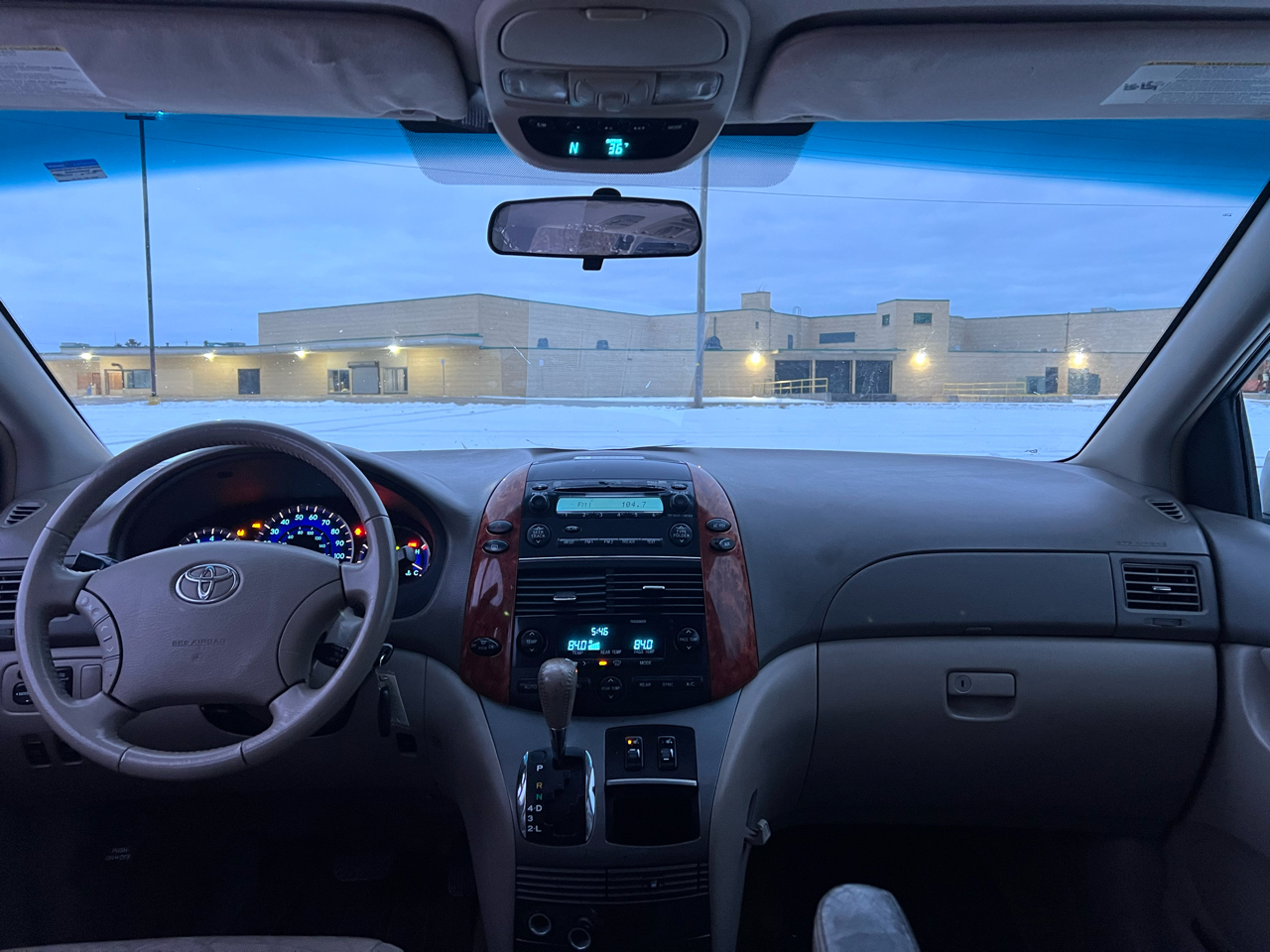 Toyota Sienna XLE 2006