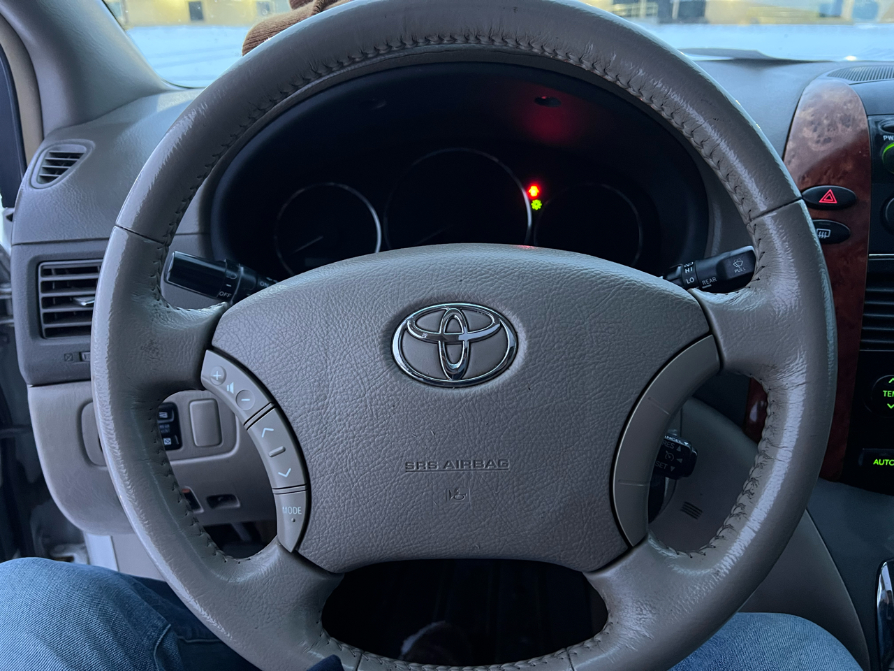 Toyota Sienna XLE 2006