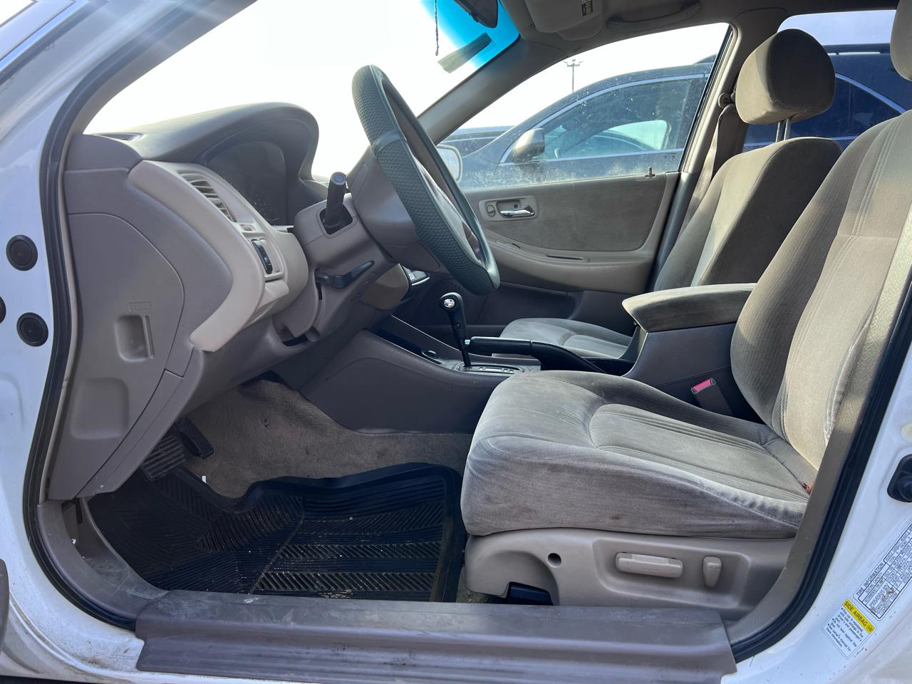 Honda Accord LX V6 sedan 2000