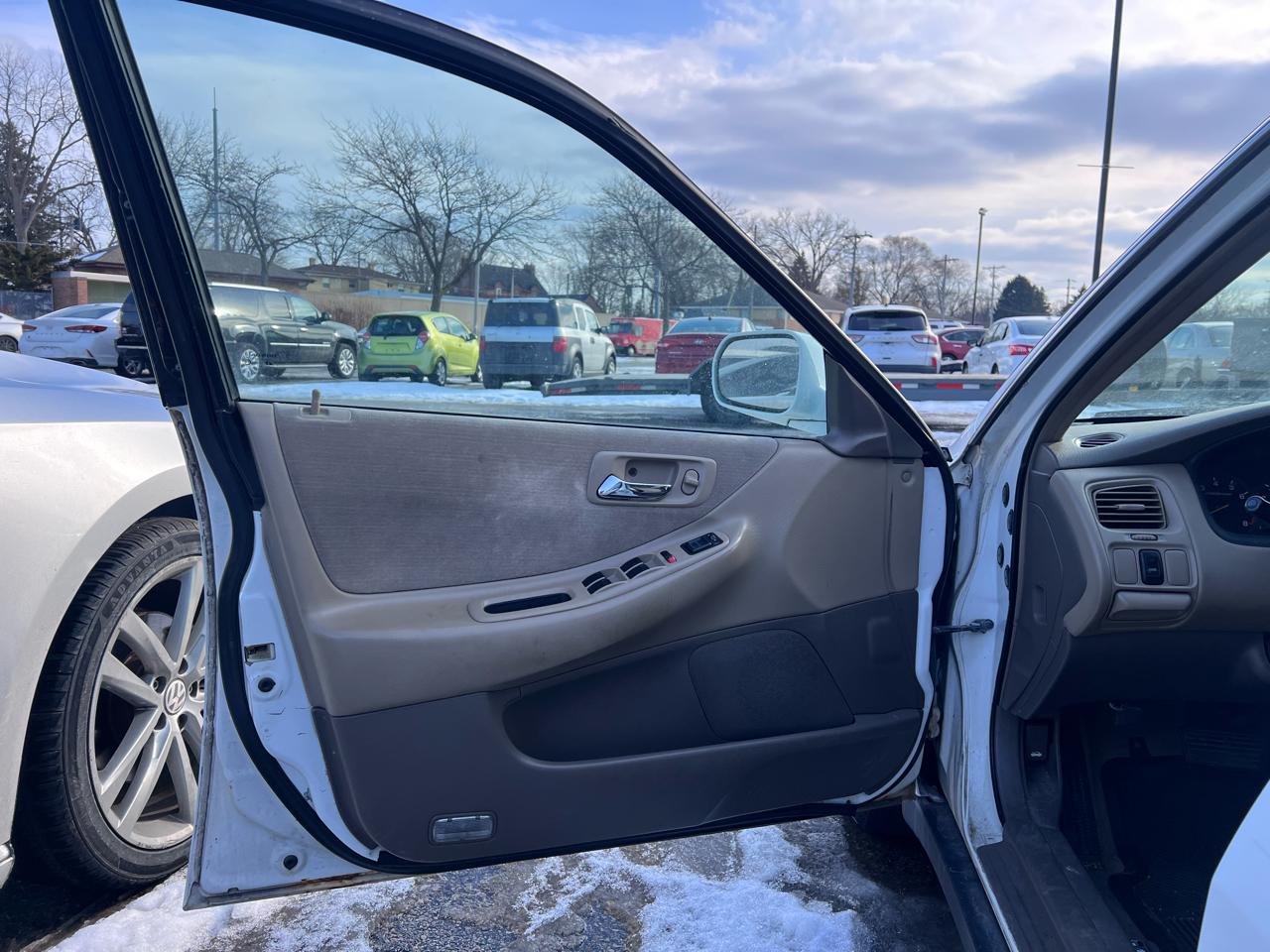 Honda Accord LX V6 sedan 2000