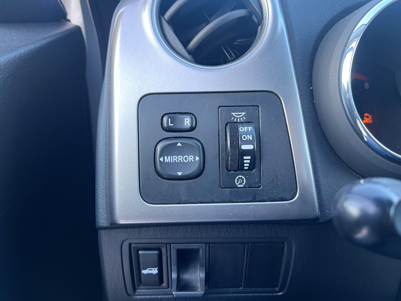 Toyota Matrix 2WD 2004