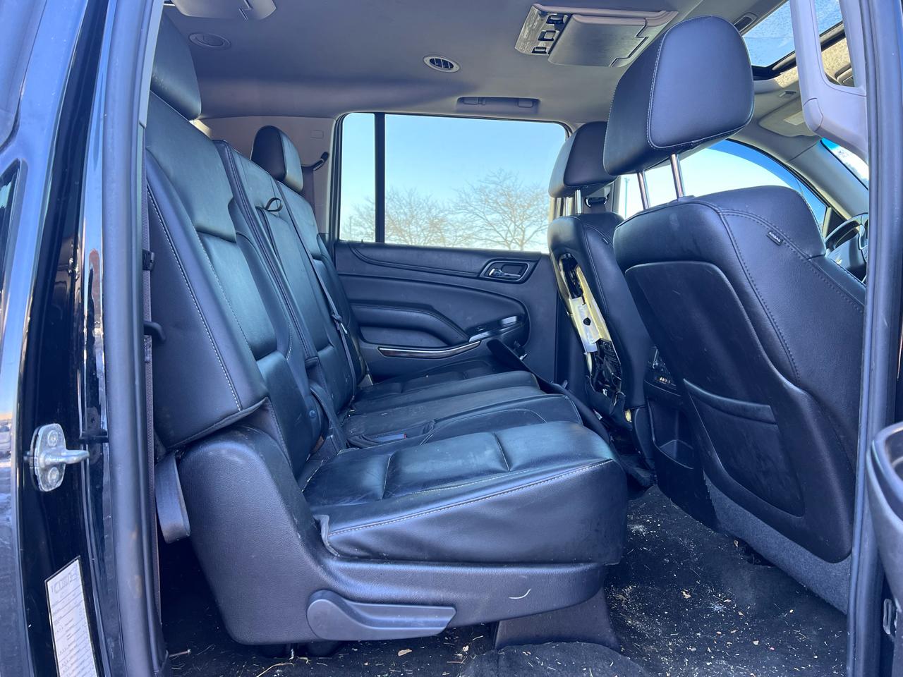 Chevrolet Suburban LT 1500 4WD 2015