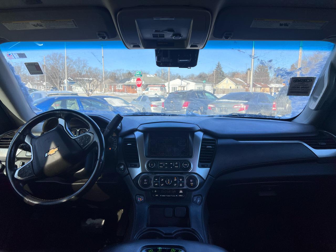 Chevrolet Suburban LT 1500 4WD 2015