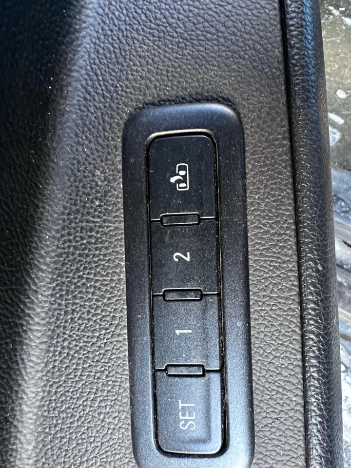 Chevrolet Suburban LT 1500 4WD 2015