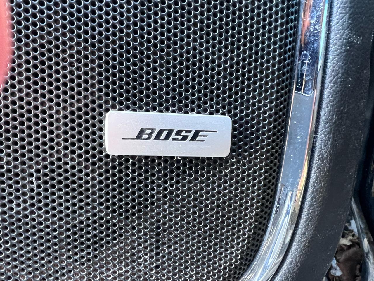 Chevrolet Suburban LT 1500 4WD 2015