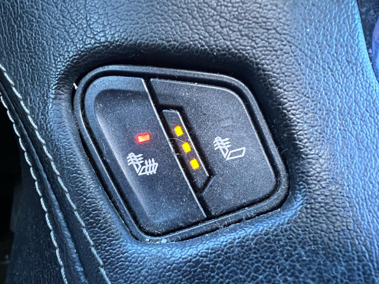 Chevrolet Suburban LT 1500 4WD 2015